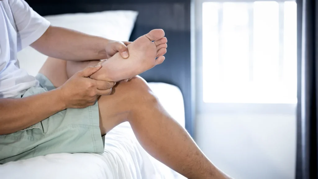 How Do Aetrex Insoles Help with Plantar Fasciitis